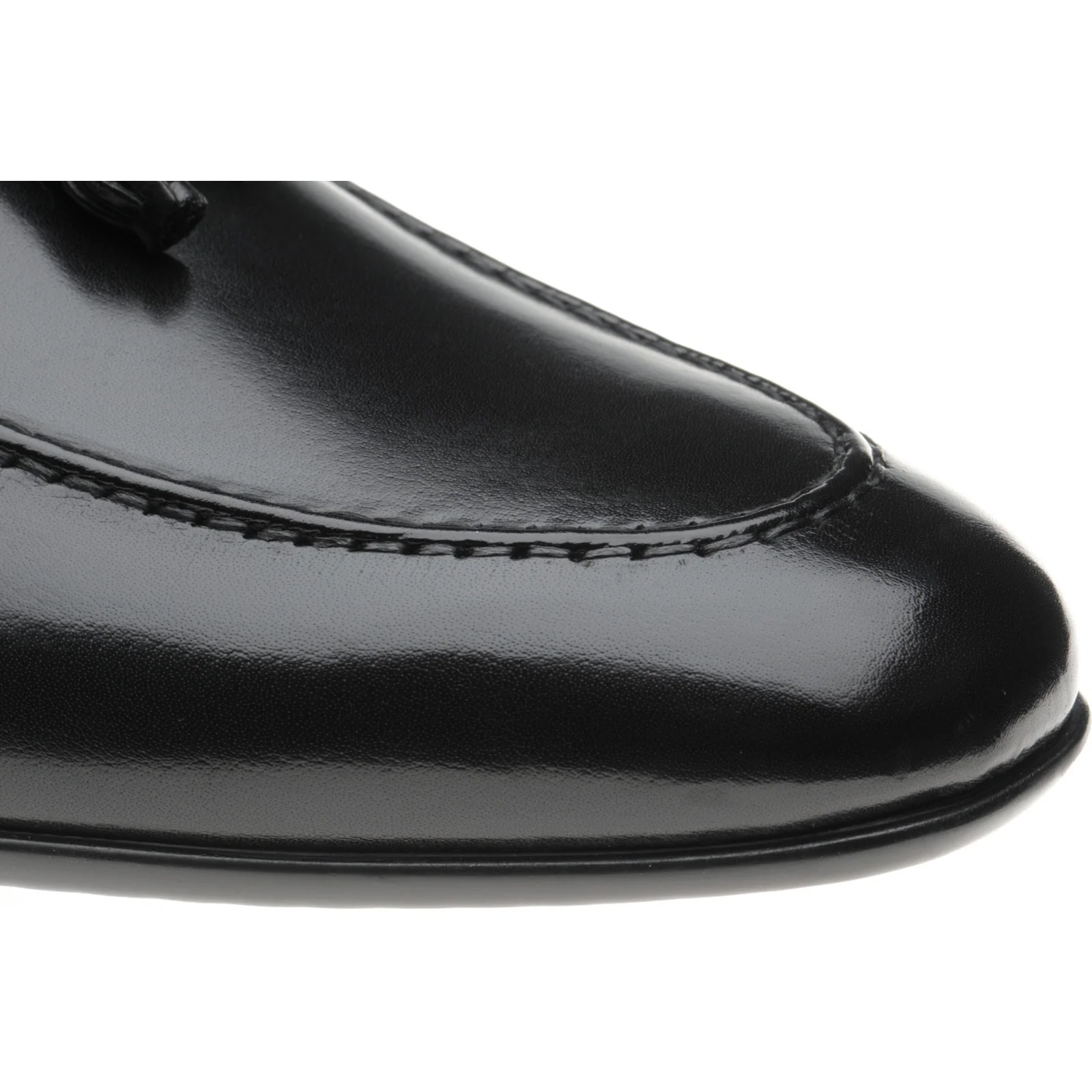 Herring Andalusia mens rubber-soled tasselled loafers in black calf - Image 5