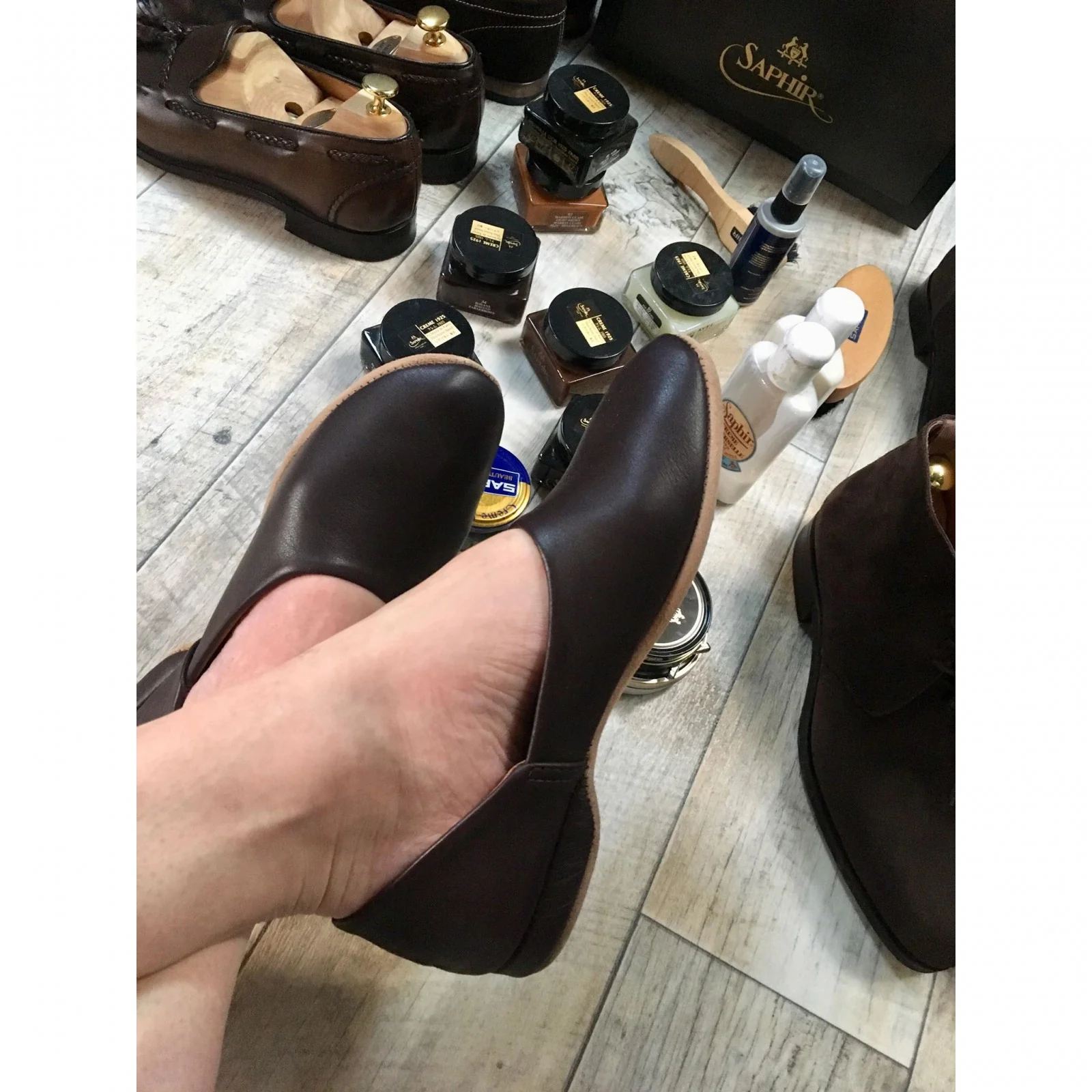 Herring Baron mens slippers in wine calf - Image 6