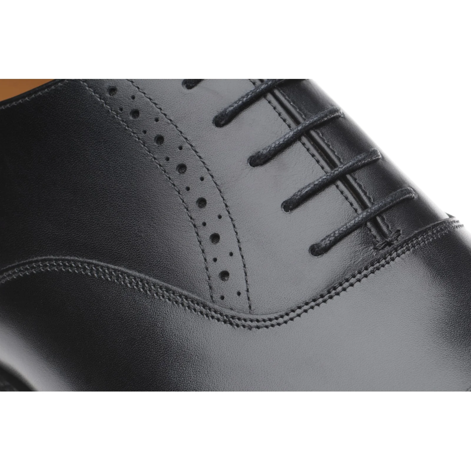 Herring Belgravia mens semi-brogues in black calf (second) - Image 4