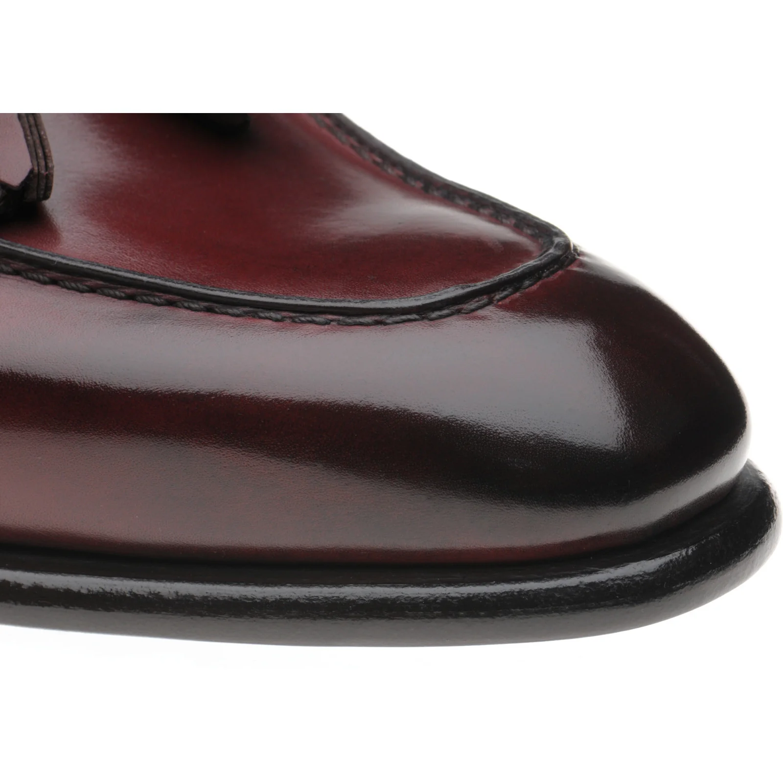 Herring Blackheath mens tasselled loafers in burgundy calf - Image 5