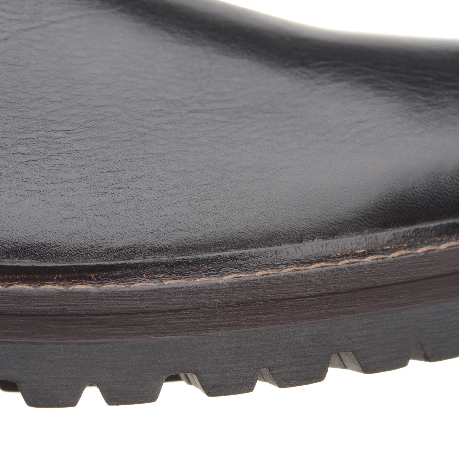 Herring Bragg mens rubber-soled Chelsea boots in black grain - Image 5