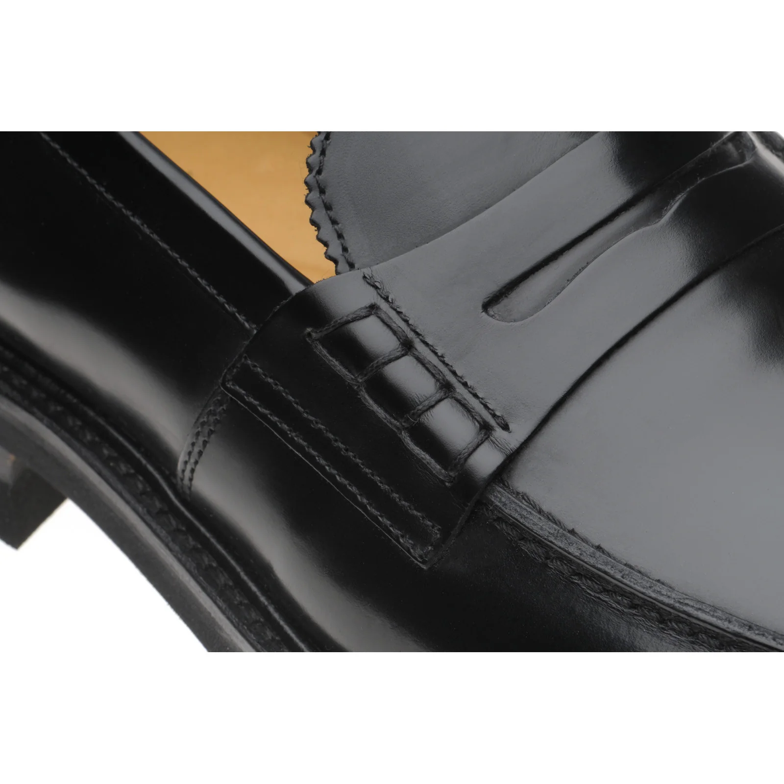 Herring Brighton II mens rubber-soled loafers in black polished (second) - Image 5
