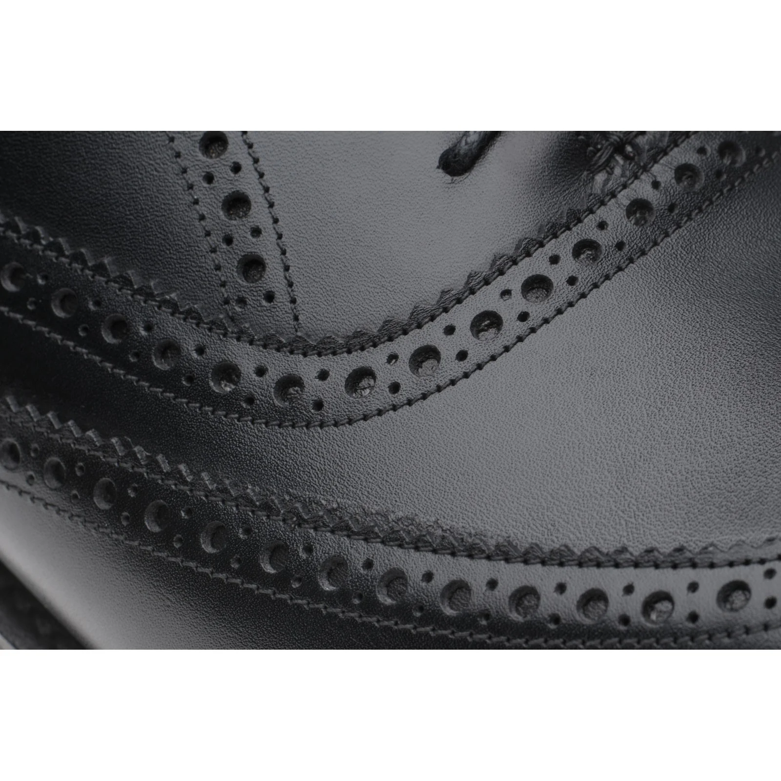 Herring Carnaby mens brogues in black calf - Image 4