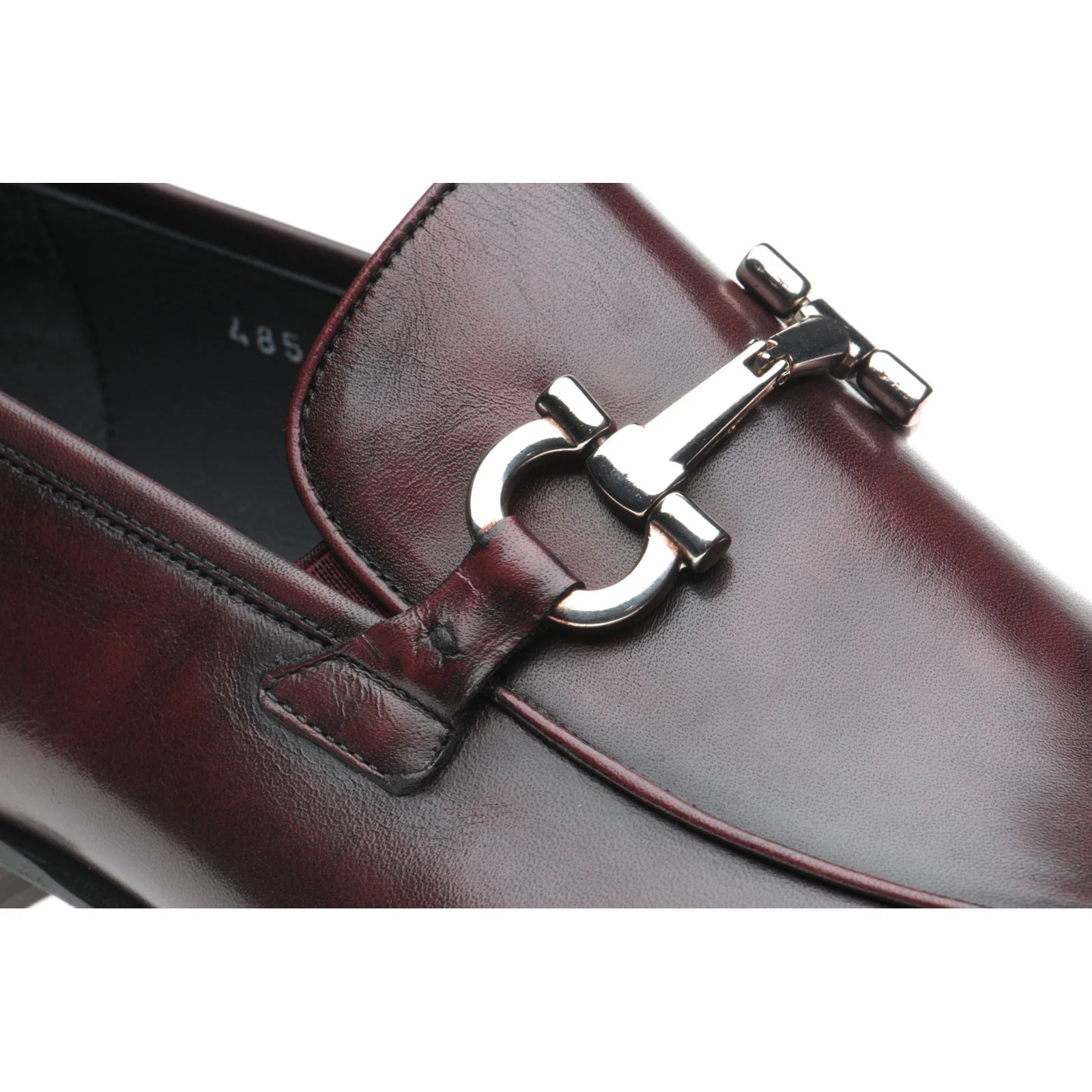Herring Dillon mens loafers in burgundy calf - Image 4