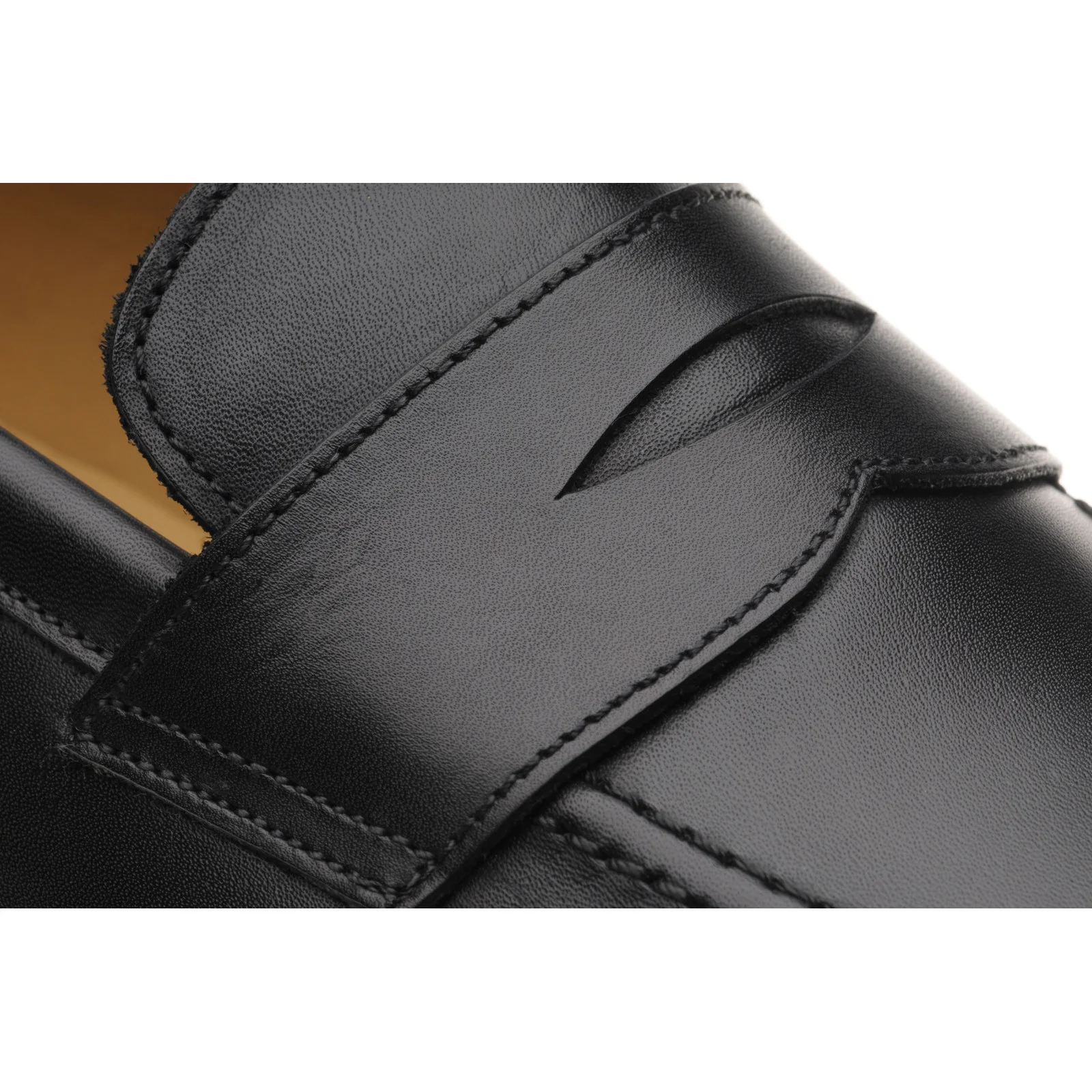 Herring Dunham II Rubber mens rubber-soled loafers in black calf (second) - Image 5
