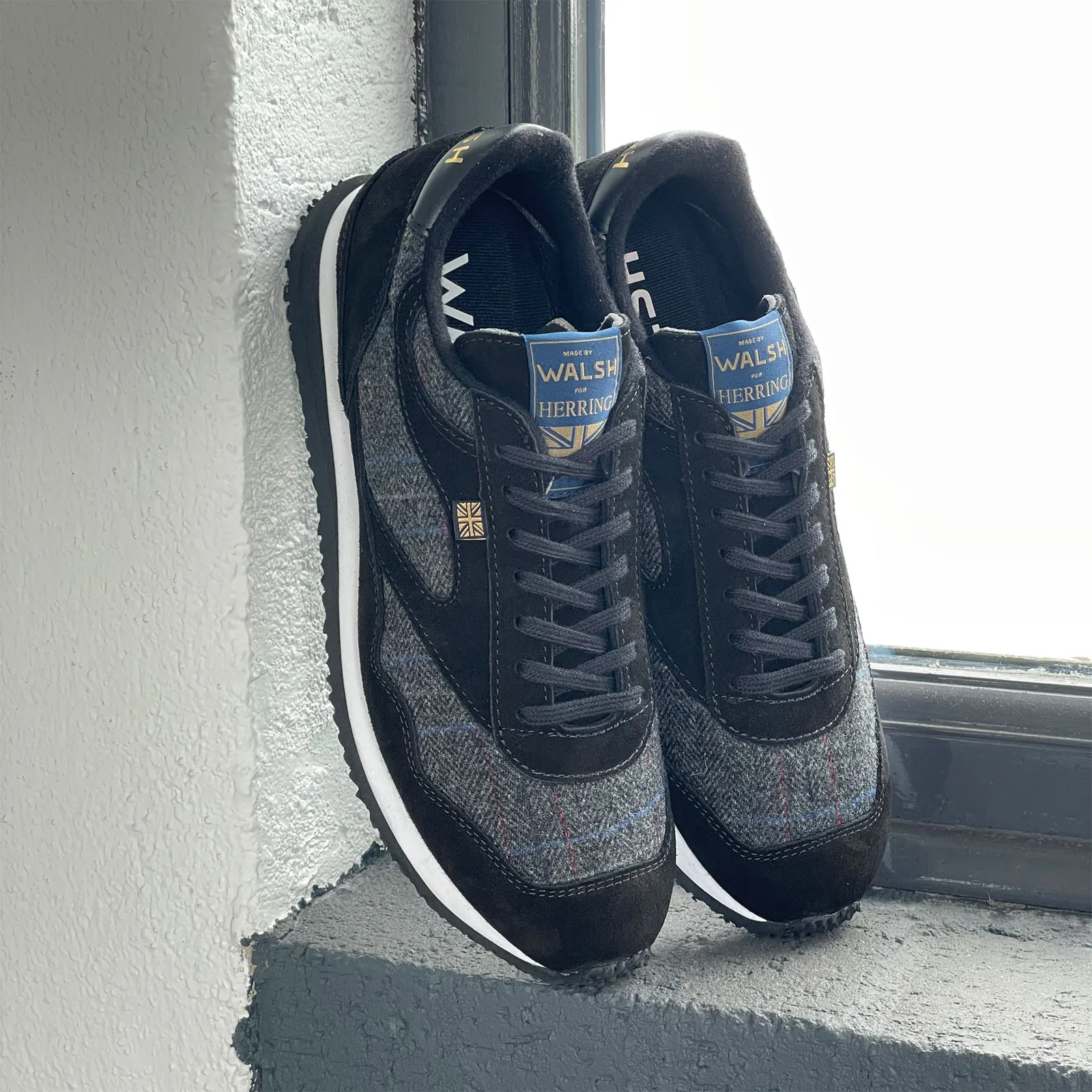 Herring Ensign Trainer mens rubber-soled trainers in black suede and grey tweed - Image 6