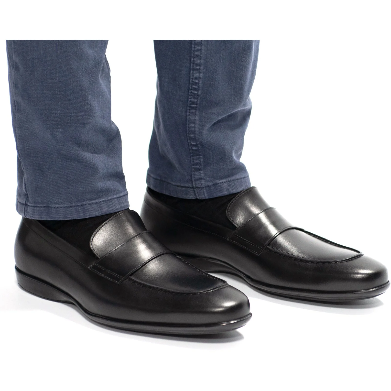 Herring Enzo mens rubber-soled loafers in black calf - Image 6