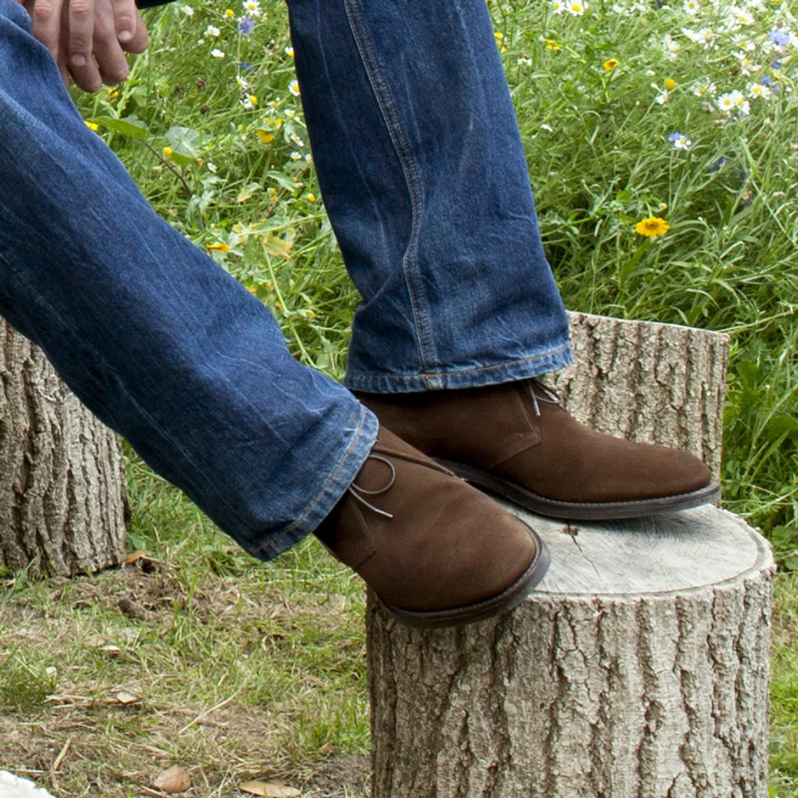 Herring Gosforth II (Rubber) mens hybrid-soled Chukka boots in cigar suede - Image 6