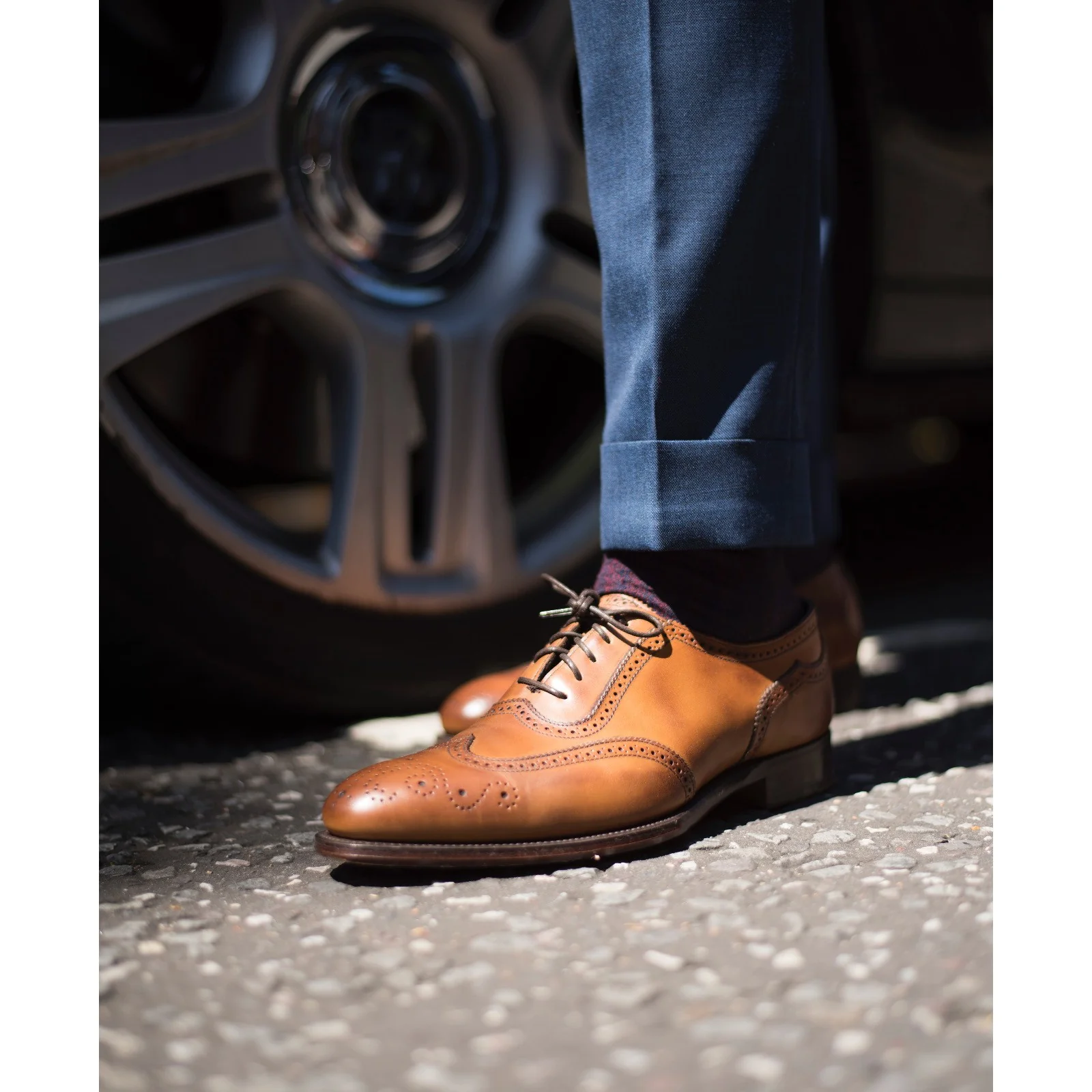 Herring Henry II mens brogues in chestnut calf - Image 5