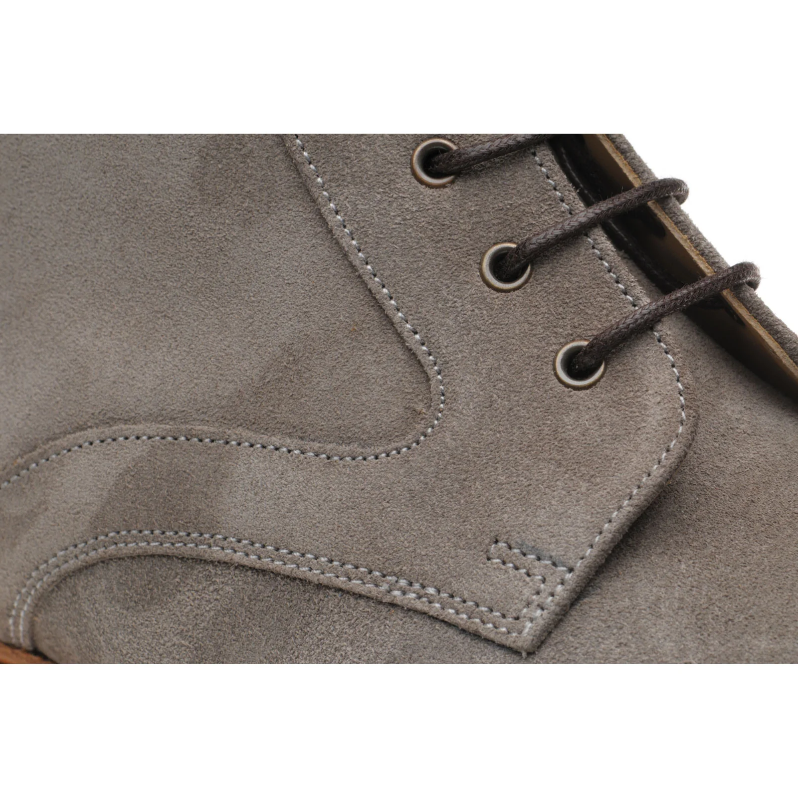 Herring Melksham mens rubber-soled boots in taupe suede - Image 4