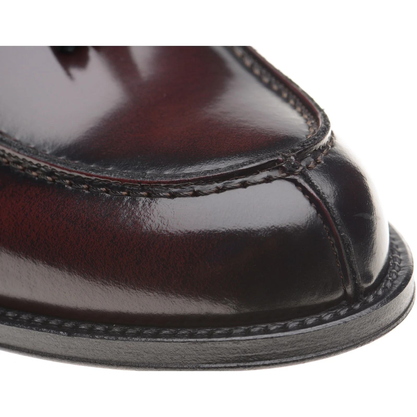 Herring Milano mens hybrid-soled tasselled loafers in burgundy polished - Image 5