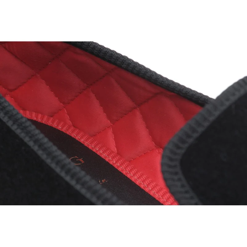 Herring Monarch mens house shoes in black velvet - Image 4