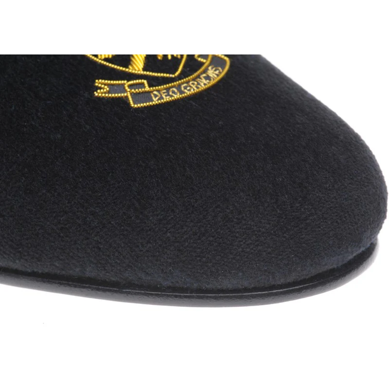 Herring Monarch mens house shoes in black velvet - Image 5