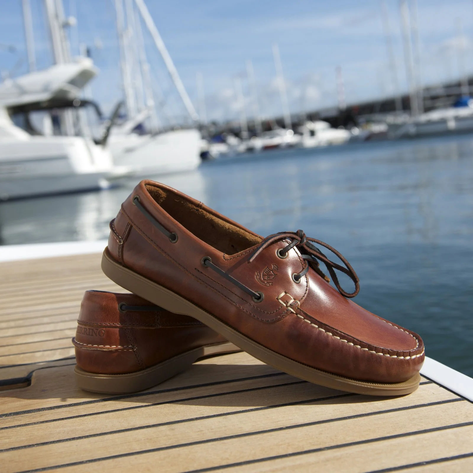 Herring Padstow mens rubber-soled deck shoes in chestnut - Image 6