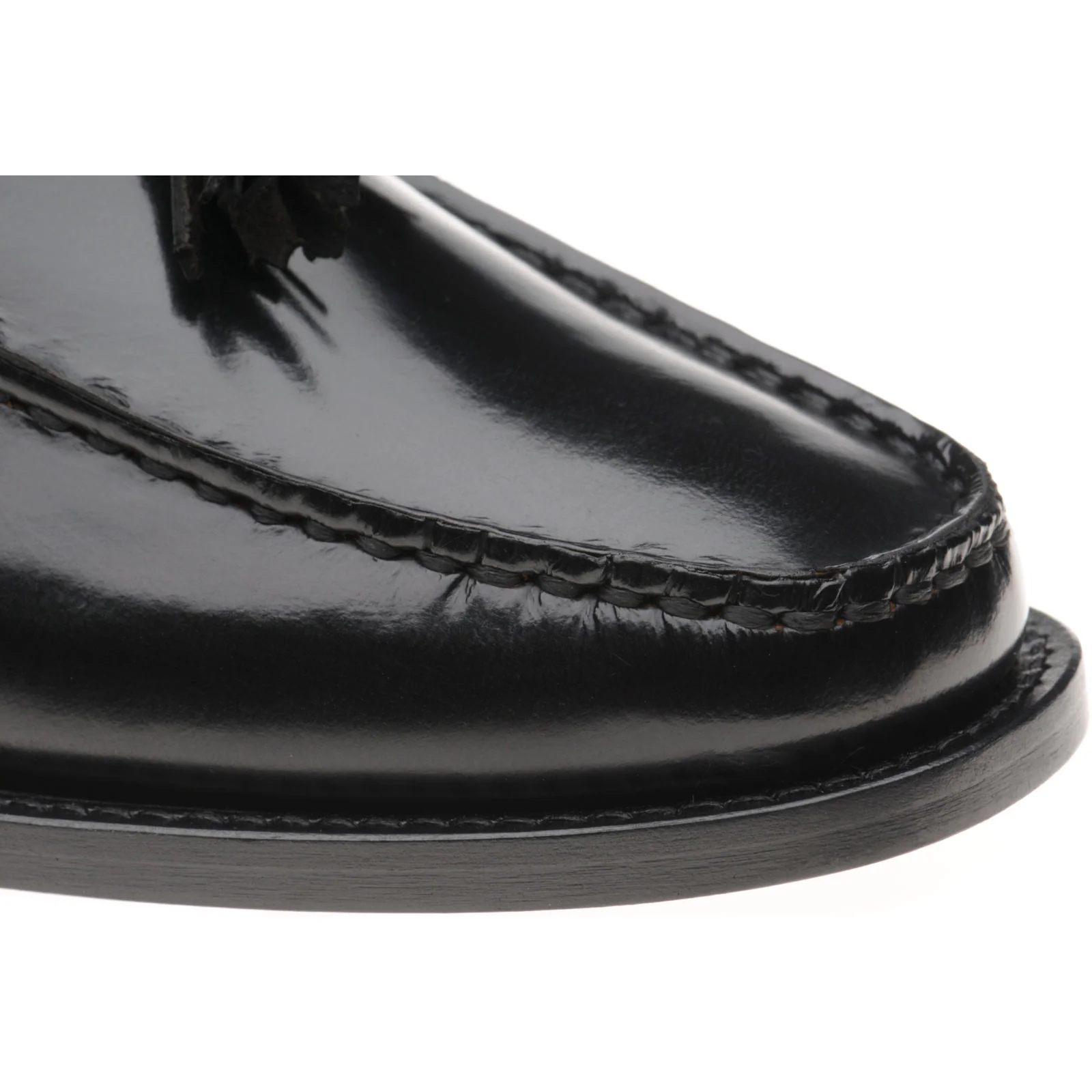 Herring Sienna II mens hybrid-soled tasselled loafers in black polished - Image 5