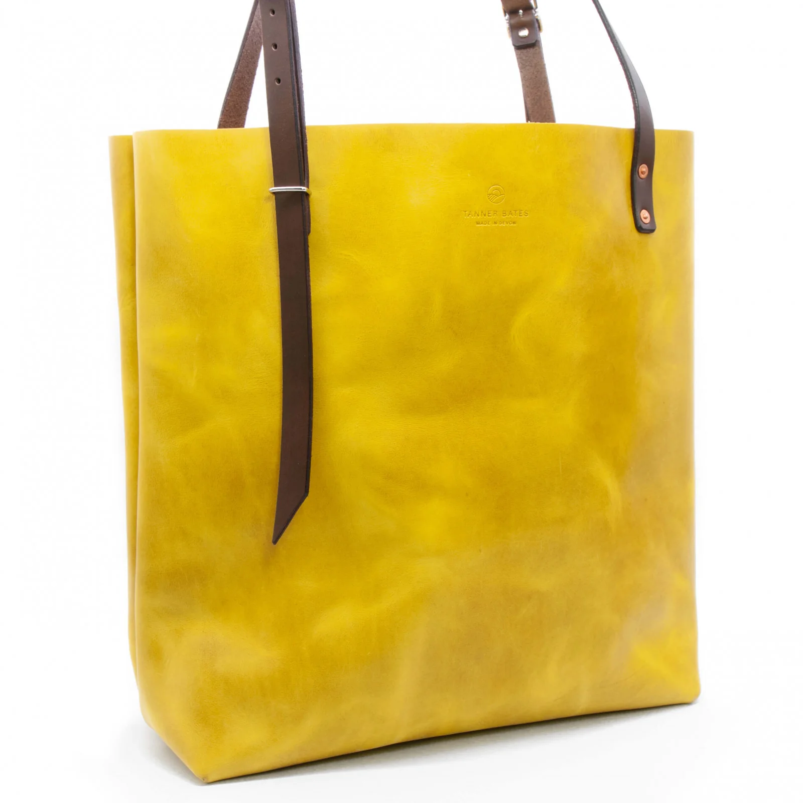 Herring Vixen Tote Bag in yellow waxy calf - Image 4