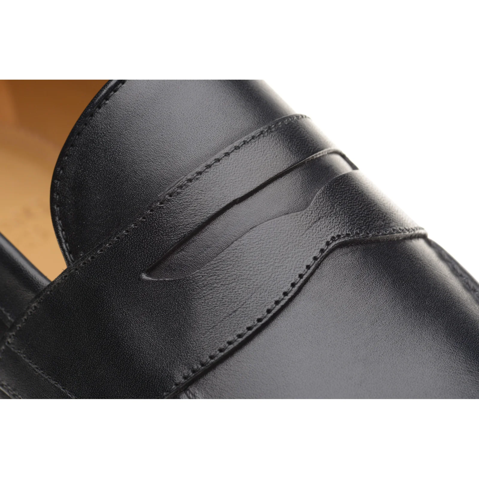 Herring William mens rubber-soled loafers in black calf - Image 5