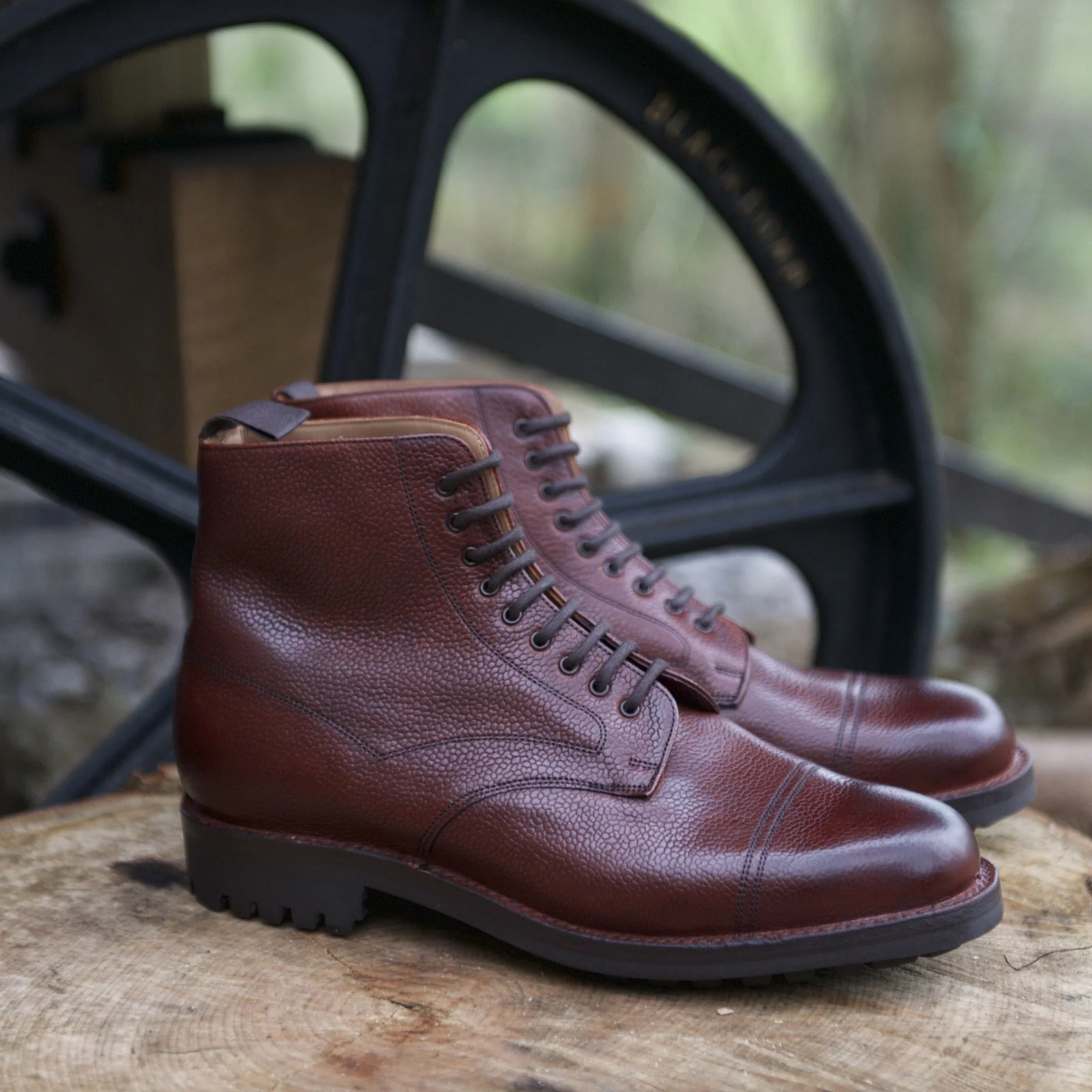 Herring Windermere mens rubber-soled boots in burgundy grain - Image 6