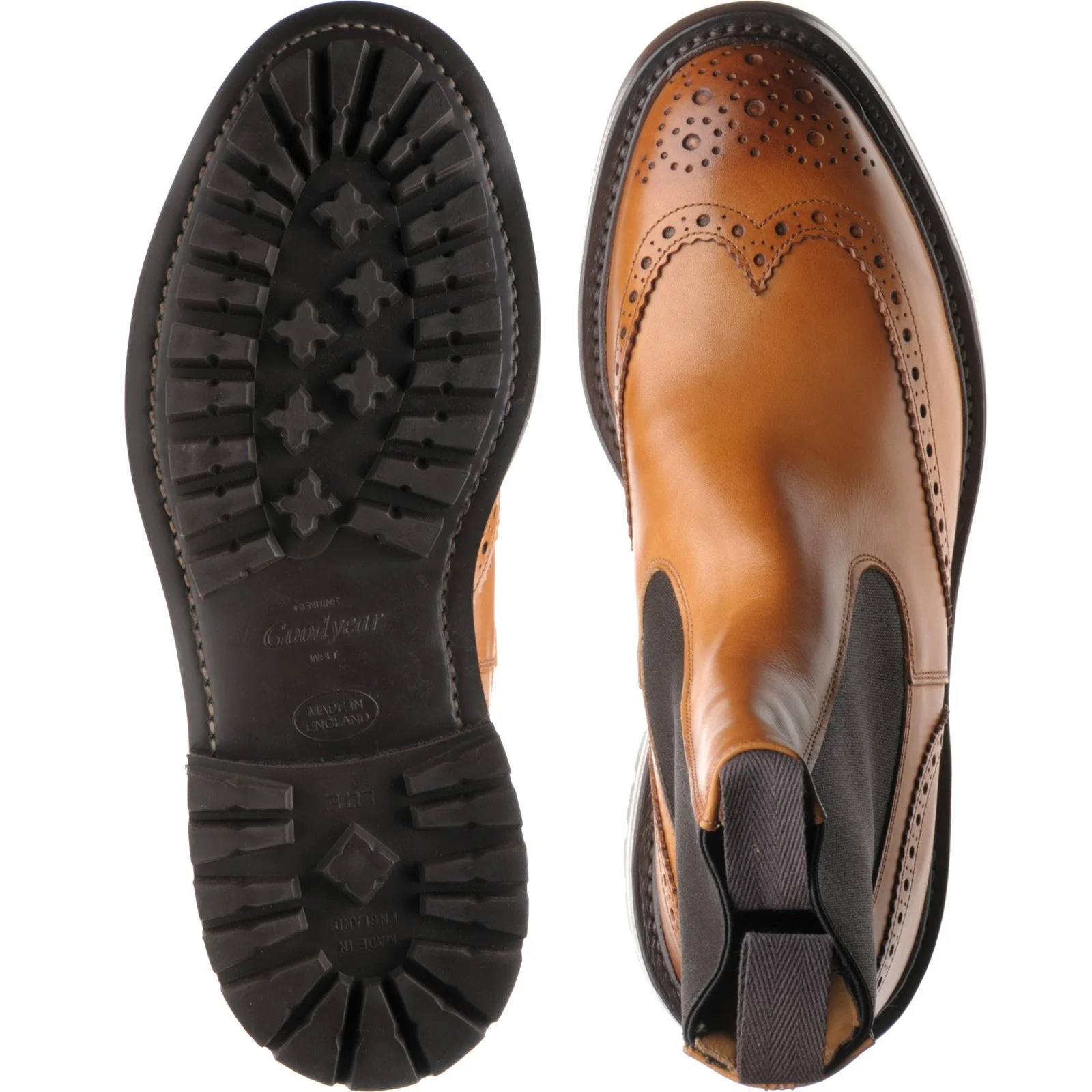 Trickers Henry mens rubber-soled brogue boots in 1001 calf - Image 3