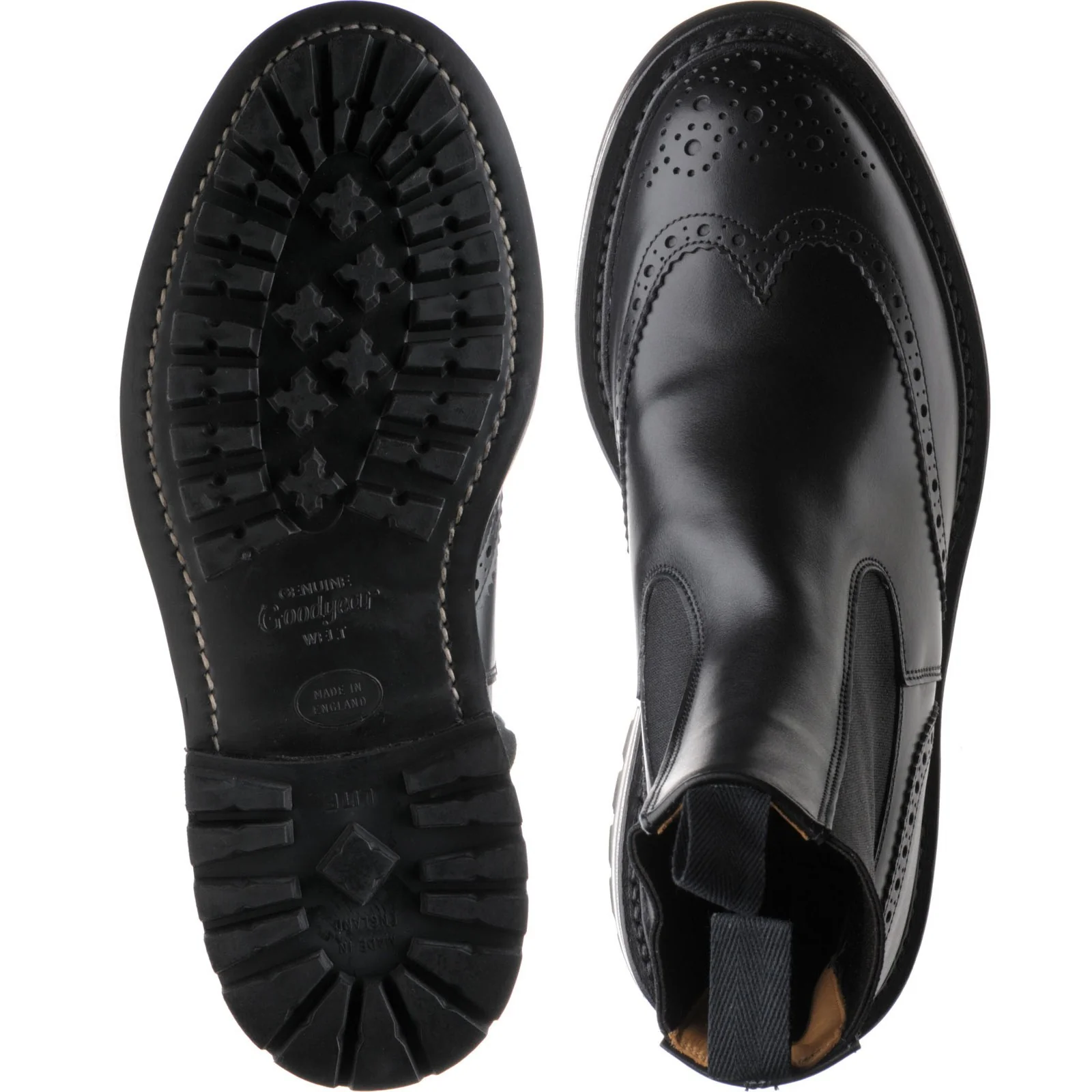 Trickers Henry mens rubber-soled brogue boots in black calf - Image 3