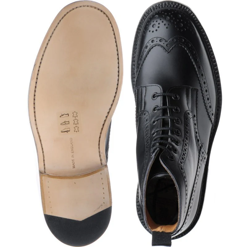 Trickers Stow mens brogue boots in black calf - Image 3
