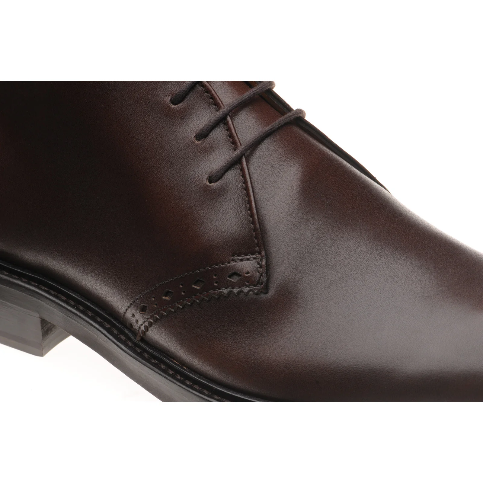 Wildsmith Model 12 mens rubber-soled Chukka boots in dark brown calf - Image 5