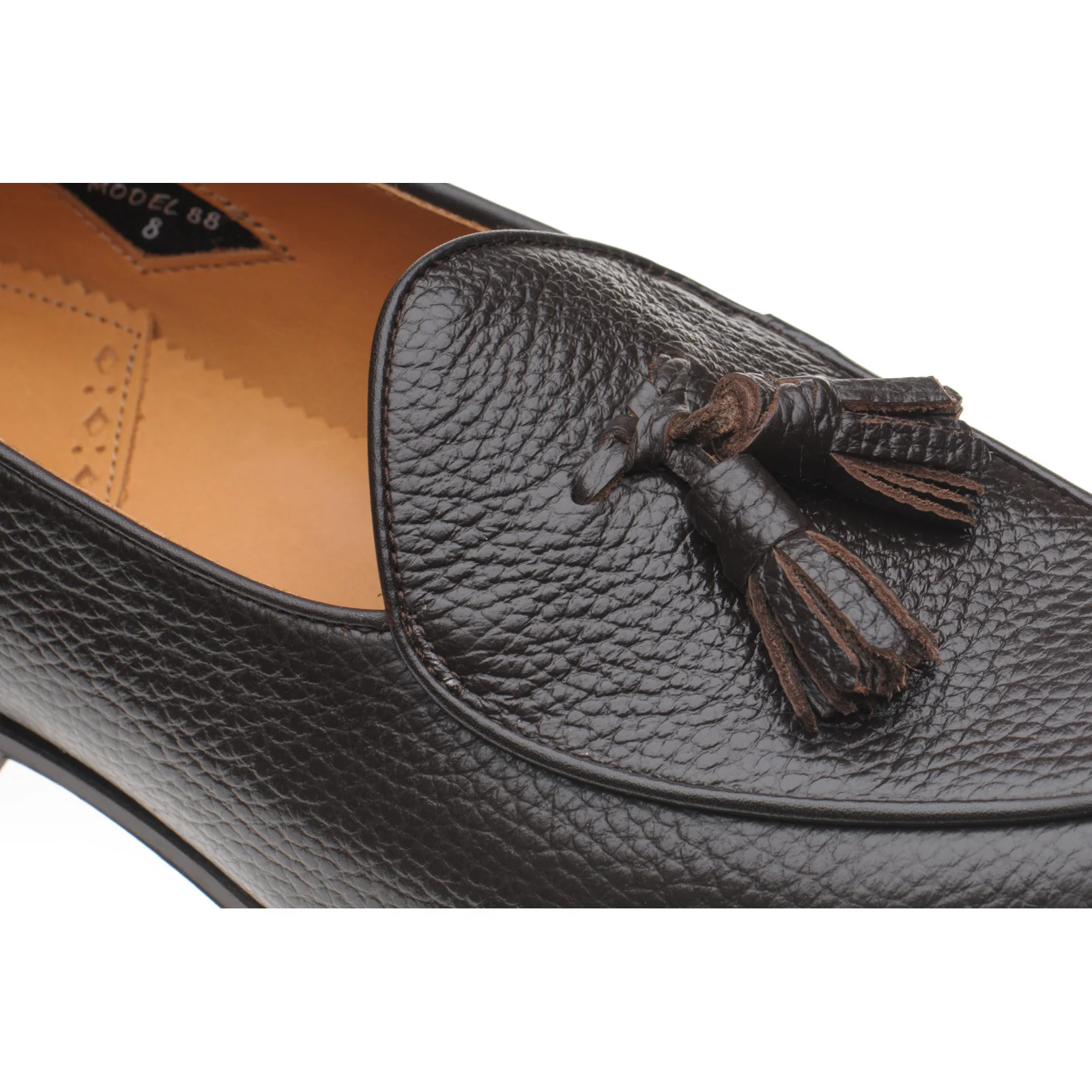 Wildsmith Model 88 mens tasselled loafers in brown grain (second) - Image 5