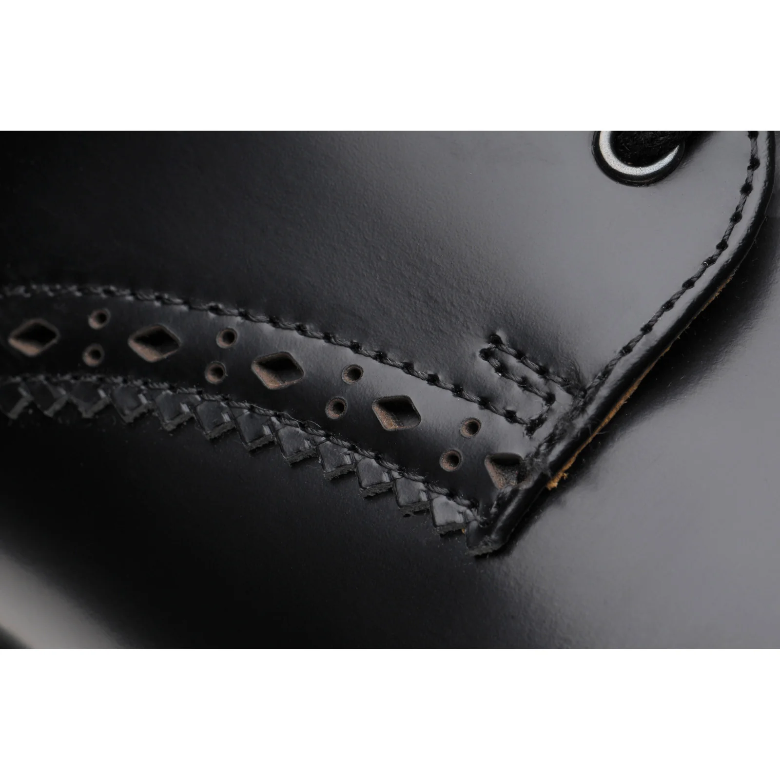 Wildsmith Model Gibson mens rubber-soled Derby shoes in black polished - Image 5