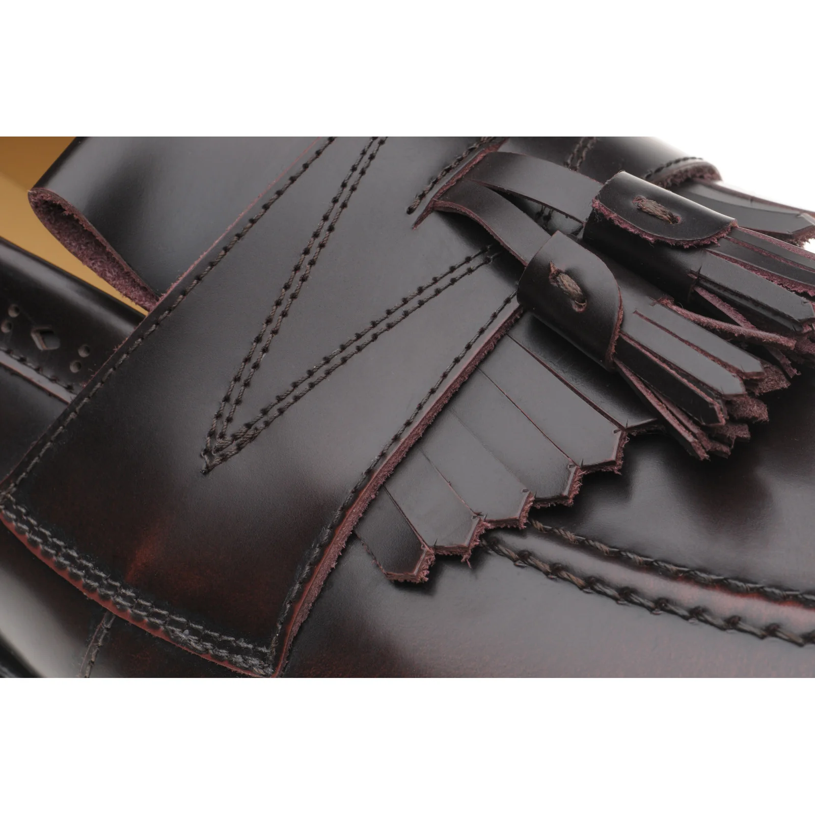 Wildsmith Model Tassel mens rubber-soled tasselled loafers in burgundy rub off - Image 5